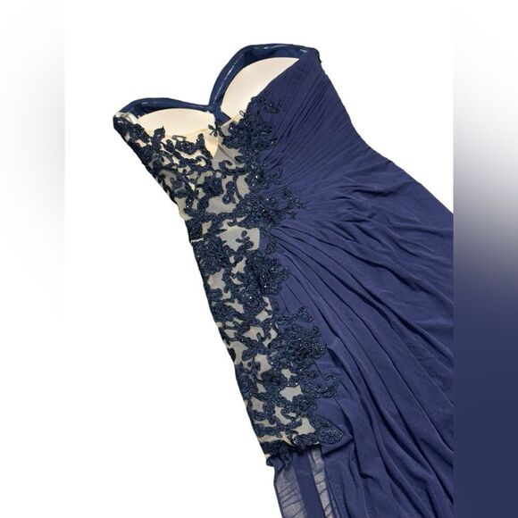 FORMAL SHERRI HILL navy blue high slit lace side sweet heart neckline gown sz 2 - Picture 5 of 8